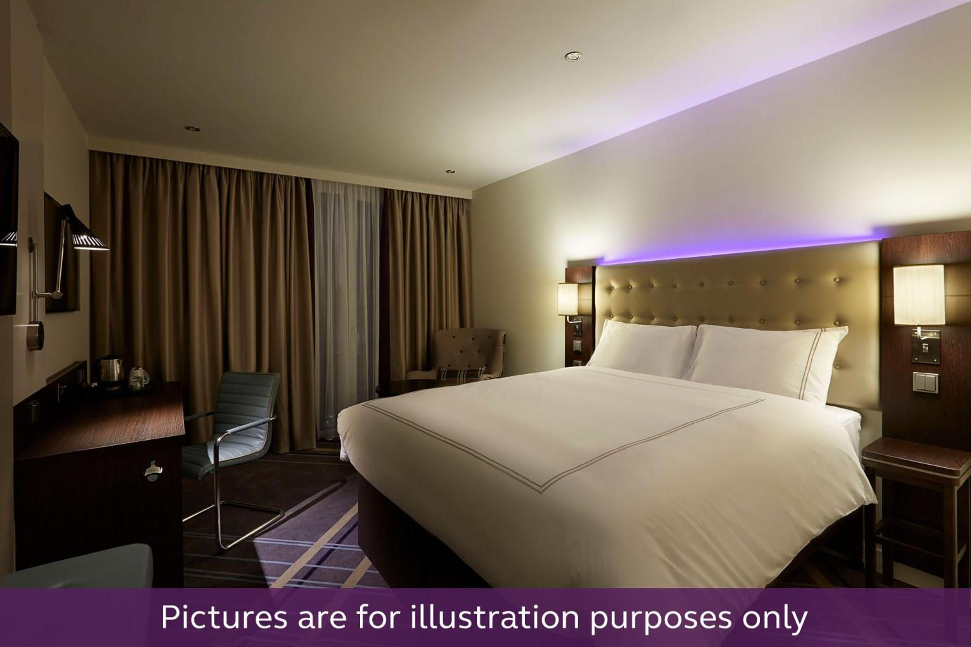 Premier Inn Muenchen City Schwabing ภายนอก รูปภาพ