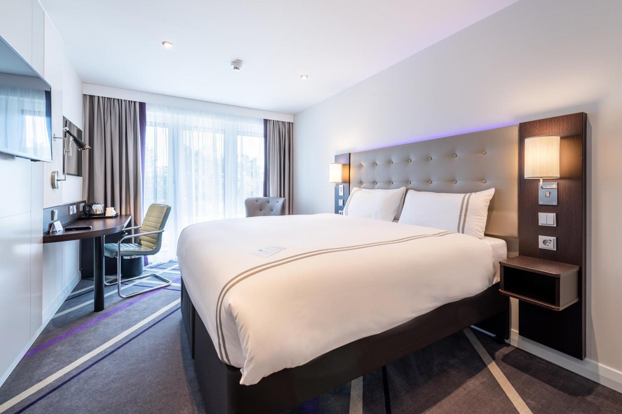 Premier Inn Muenchen City Schwabing ภายนอก รูปภาพ